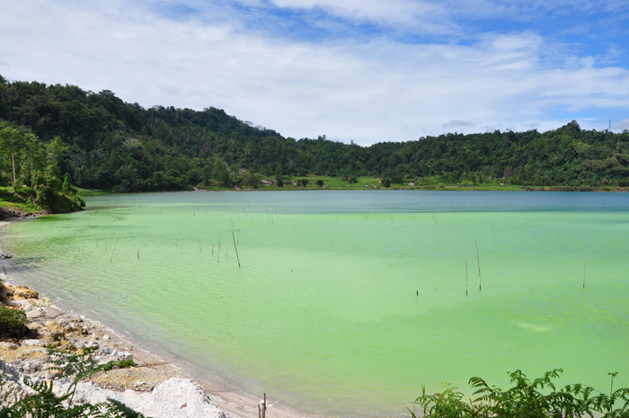 Linow Lake, green sulphur lake in Tomohon
