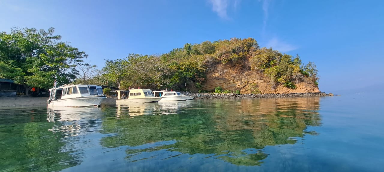 Dive Boats - Divers Lodge Lembeh Resort